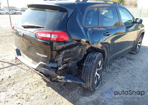 2014 Jeep Cherokee Trailhawk z USA, uszkodzony, nr VIN 1C4PJMBS5EW111617